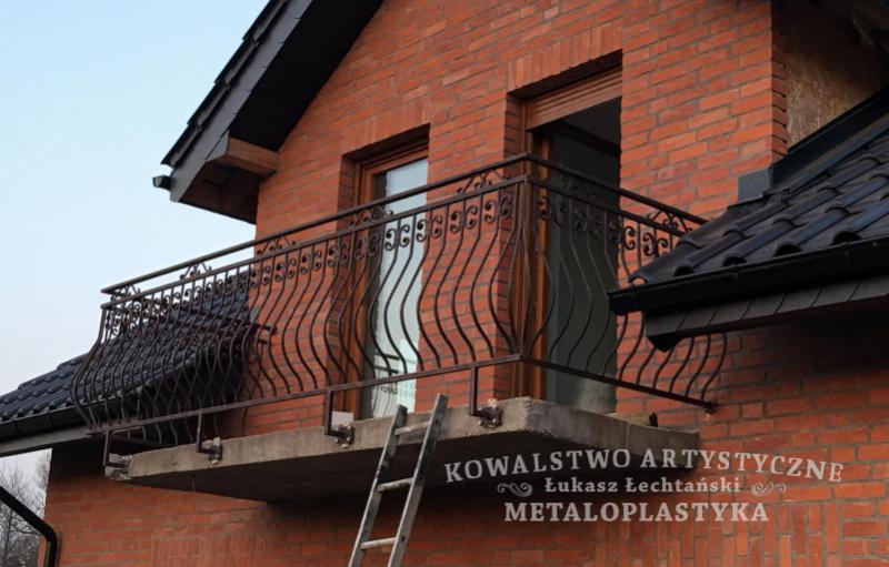 Balustrada zewnętrzna kuta