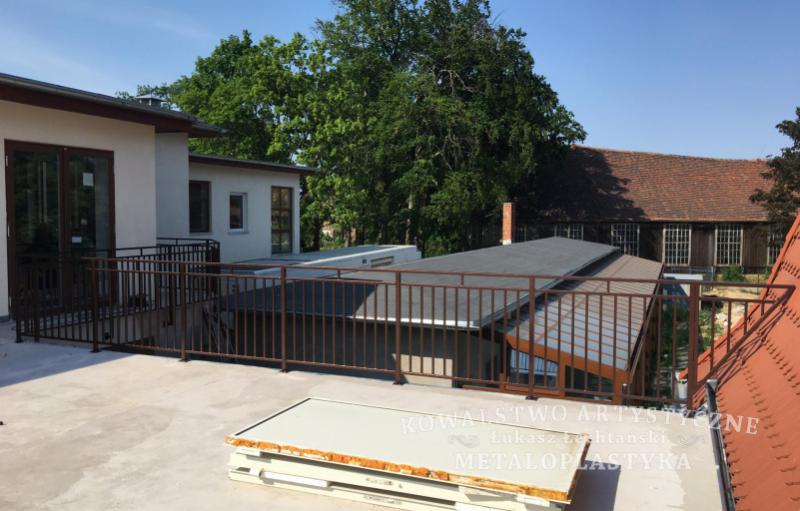 Balustrada zewnętrzna kuta