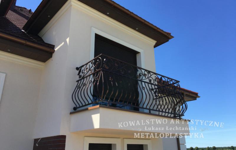 Balustrada zewnętrzna kuta