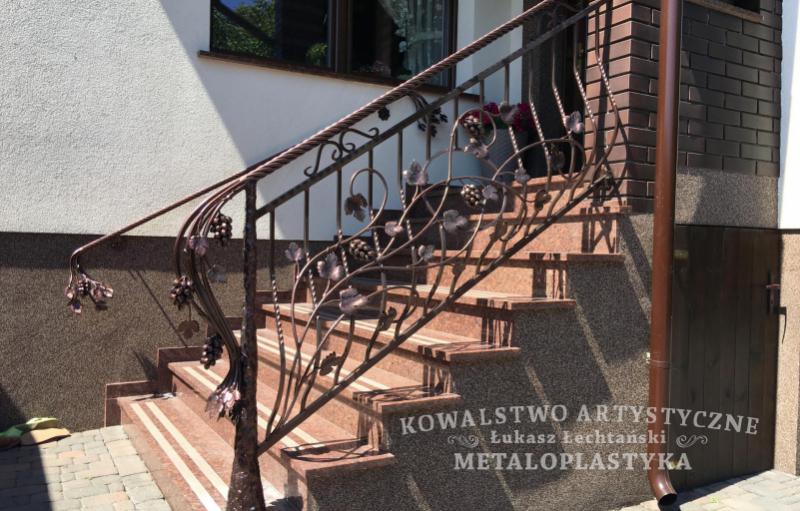 Balustrada zewnętrzna kuta