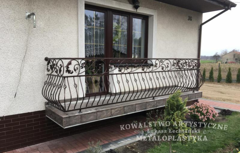 Balustrada zewnętrzna kuta